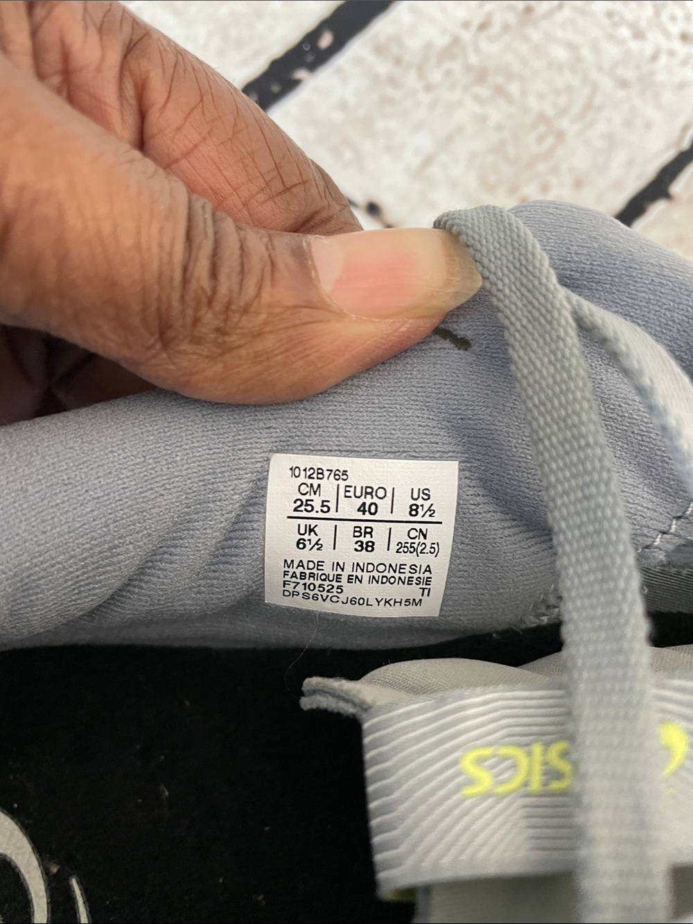 Asics Novablast 5 Women's 8.5 Gray Yellow Running Athletic Lace Up Sneaker Shoe - Picture 8 of 9